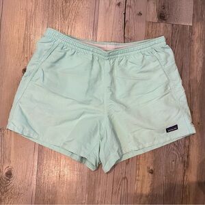 Patagonia Baggies size Medium